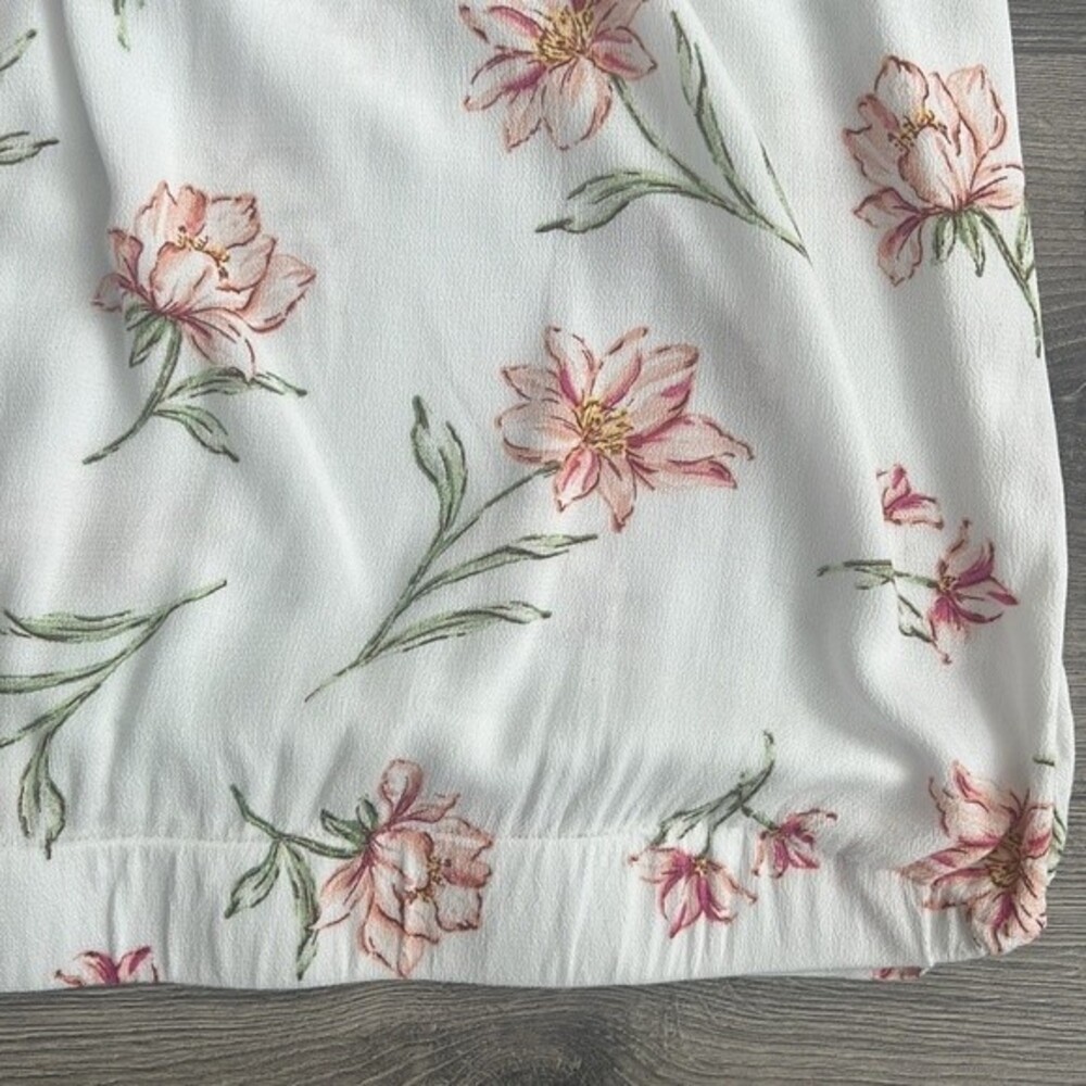 TORRID Floral Short Sleeve Blouse Size 2X Crepe Button Knotted Front Boho Spring - Picture 9 of 12